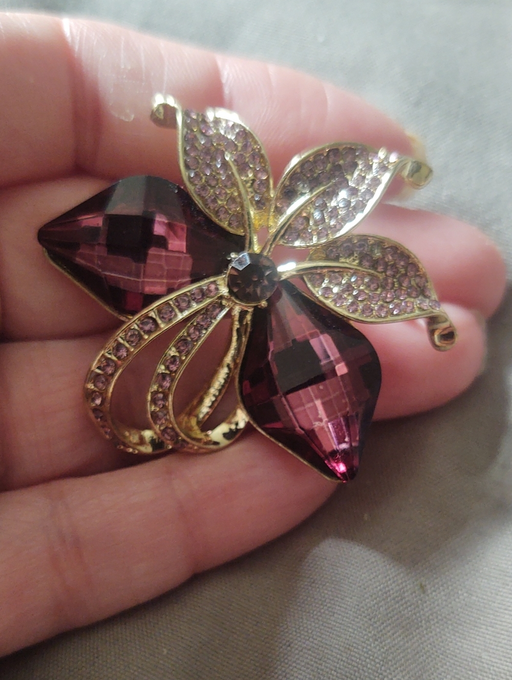 Purple Crystal Flower Brooch - Picture 2 of 4